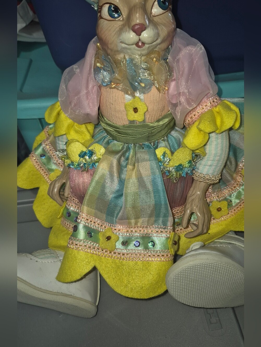 Decorative Rabbit Figurine Colorful - Easter - Picture 3 of 13